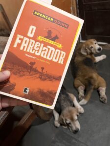 O Farejador (Dog on it: a Chet e Bernie mistery) de Spencer Quinn – Mistério e Humor Pela Perspectiva de um Cão Detetive